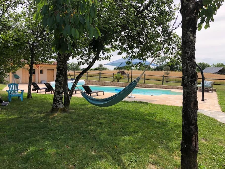 Country House With Swimming Pool Le Moulinas Saint-Salvadou Buitenkant foto